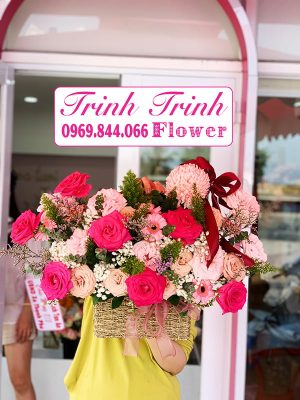 Giỏ hoa tươi chúc mừng ở Tân An, Long An của shop hoa tươi Trinh Trinh GCM-070