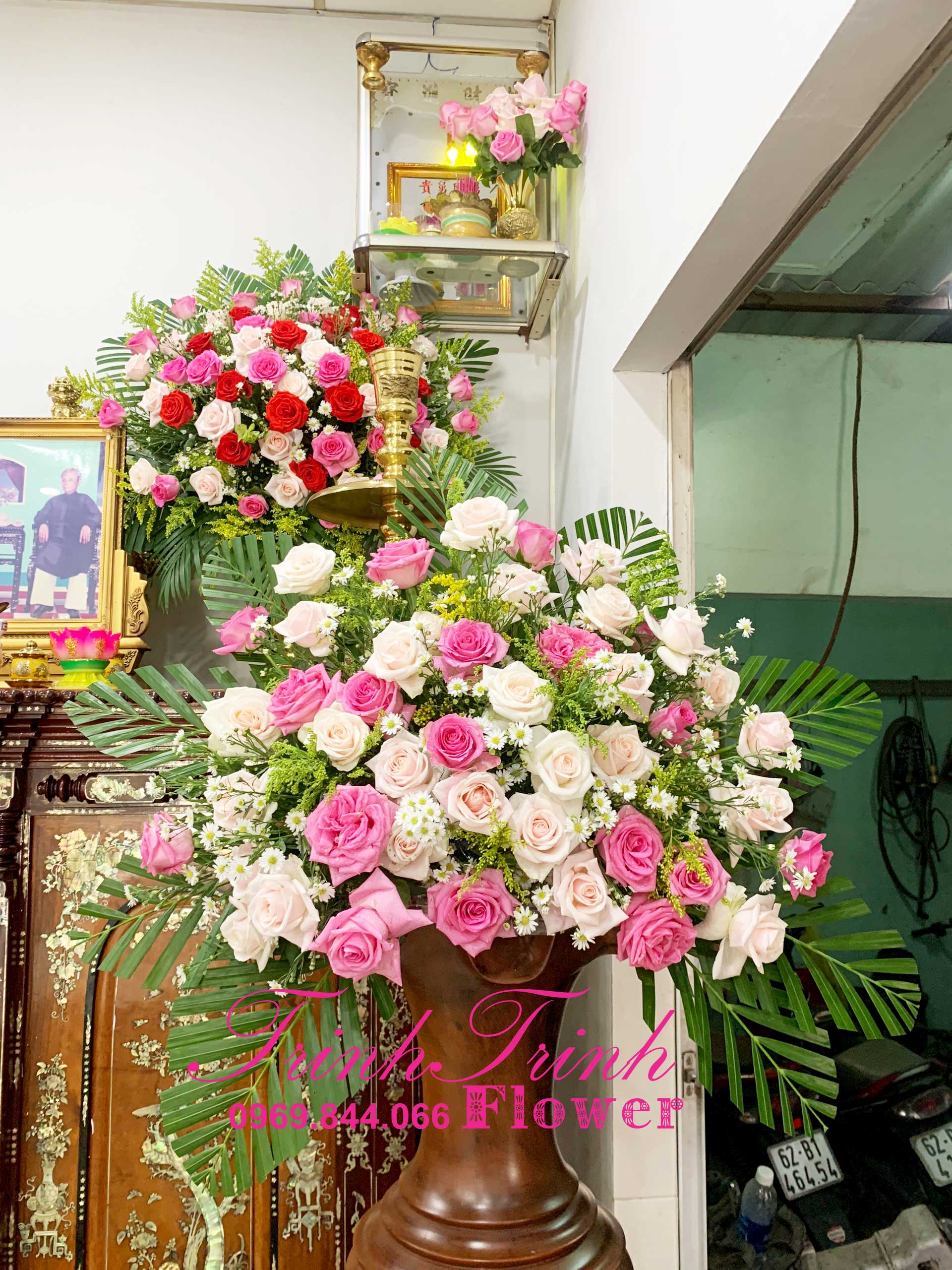 Trang-Tri-Hoa-Dam-Cuoi-Tan-An-Long-An-001 (3) Trang Trí Hoa Đám Cưới, Hoa Để Bàn Đám Cưới, Cổng Hoa Cưới Tân An Long An 001C