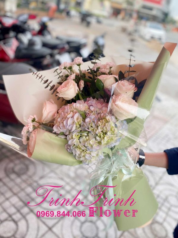Bó Hoa Tươi, Bó Hoa Chúc Mừng Đẹp Của Shop Hoa Tươi Trinh Trinh - Shop Hoa Tươi Ở Tân An, Long An Bht-024