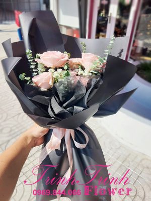 Bó hoa tươi, bó hoa chúc mừng đẹp của shop hoa tươi Trinh Trinh ở Tân An, Long An BHT-095