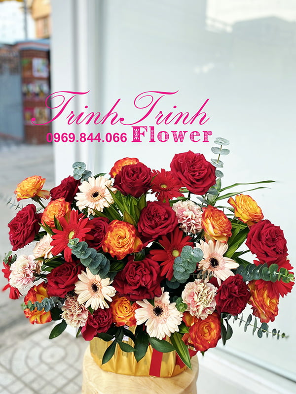 Giỏ Hoa Gcm-004 1 Giỏ Hoa Chúc Mừng, Giỏ Hoa Chúc Mừng Khai Trương, Giỏ Hoa Chúc Mừng Sinh Nhật Của Shop Hoa Tươi Trinh Trinh Tại Thành Phố Tân An, Tỉnh Long An Lcm-004
