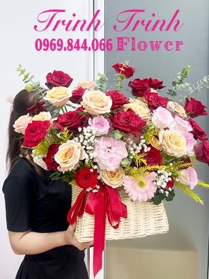 Giỏ hoa chúc mừng, giỏ hoa chúc mừng khai trương, giỏ hoa chúc mừng sinh nhật của shop hoa tươi Trinh Trinh tại thành phố Tân An, tỉnh Long An LCM-012