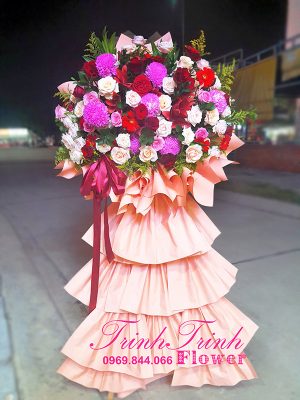 Lẵng hoa chúc mừng, kệ hoa chúc mừng của shop hoa tươi Trinh Trinh - shop hoa tươi Tân An, Long An LHT-003
