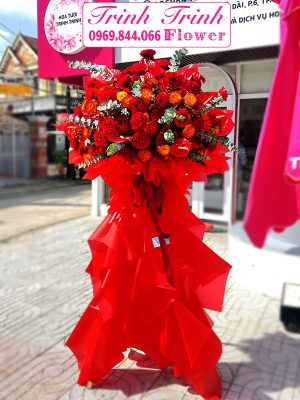 Lẵng hoa chúc mừng, kệ hoa chúc mừng của shop hoa tươi Trinh Trinh - shop hoa tươi Tân An, Long An LHT-019