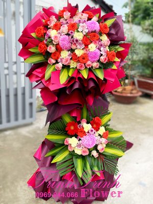 Lẵng hoa chúc mừng, kệ hoa chúc mừng của shop hoa tươi Trinh Trinh - shop hoa tươi Tân An, Long An LHT-020