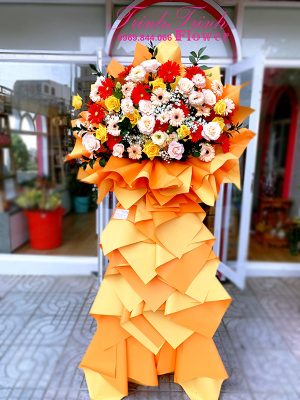 Lẵng hoa chúc mừng, kệ hoa chúc mừng của shop hoa tươi Trinh Trinh - shop hoa tươi Tân An, Long An LHT-021
