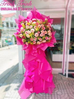 Lẵng hoa chúc mừng của shop hoa tươi Trinh Trinh - Cửa hàng hoa tươi ở Tân An, Long An LCM-064