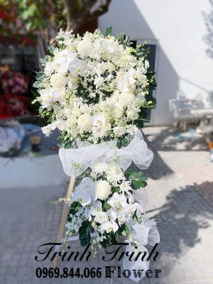 Lẵng hoa tang, lẵng hoa viếng đám ma, lẵng hoa chia buồn của shop hoa tươi ở Tân An, Long An - Hoa tươi Trinh Trinh LHT-021