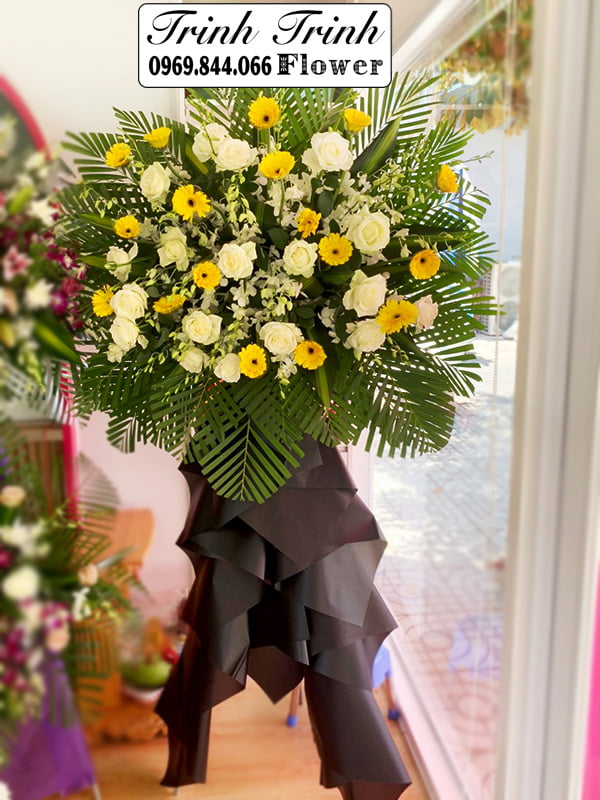 Lẵng Hoa Tang Lht-049 1 Lẵng Hoa Tang, Lẵng Hoa Chia Buồn Của Shop Hoa Tươi Tân An, Long An - Shop Hoa Tươi Trinh Trinh Lht-049