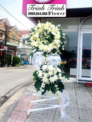 Lẵng hoa tang, lẵng hoa chia buồn của shop hoa tươi Tân An, Long An - Shop hoa tươi Trinh Trinh LHT-058