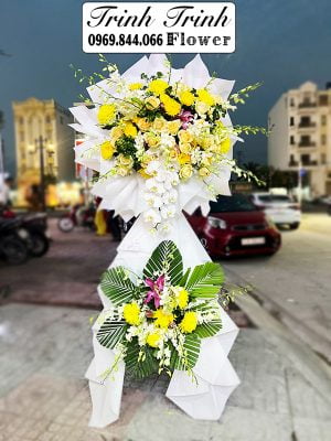 Lẵng hoa tang, lẵng hoa chia buồn của shop hoa tươi Tân An, Long An - Shop hoa tươi Trinh Trinh LHT-059