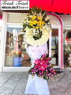 Lẵng hoa tang, lẵng hoa chia buồn của shop hoa tươi Tân An, Long An - Shop hoa tươi Trinh Trinh LHT-060