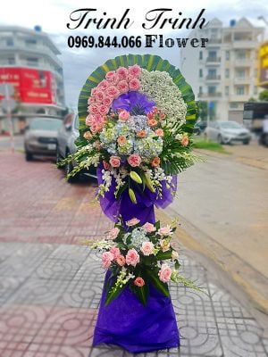 Lẵng hoa tang, lẵng hoa chia buồn, lẵng hoa viếng đám ma của shop hoa tươi Trinh Trinh - Shop hoa tươi Tân An - Long An LHT-090
