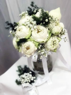 Bó hoa cưới cầm tay cô dâu đẹp của shop hoa tươi Tân An - Trinh Trinh Flower BHC-033