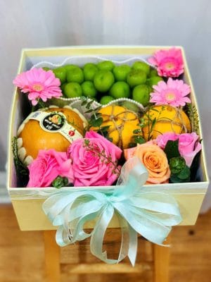 Hộp trái cây, Giỏ trái cây, giỏ hoa quả, giỏ trái cây và hoa của shop hoa tươi Tân An, Long An - Trinh Trinh Flowers GTC-033