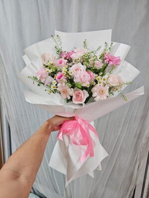 Bó hoa tươi, bó hoa tông màu hồng , bó hoa chúc mừng của shop hoa tươi Tân An, Long An | tỉnh Tây Ninh BHT-107
