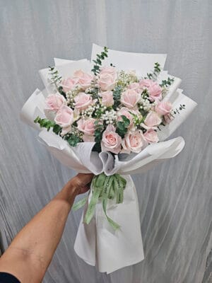 Bó hoa tươi, bó hoa hồng kem, bó hoa chúc mừng của shop hoa tươi Tân An, Long An | tỉnh Tây Ninh BHT-108