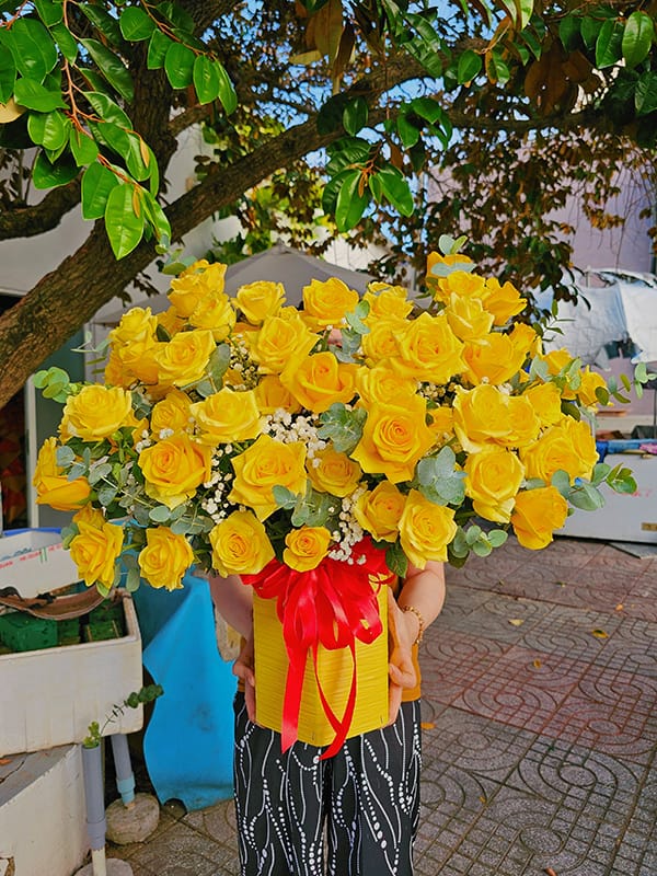 Giỏ Hoa Hồng Vàng, Giỏ Hoa Đẹp, Giỏ Hoa Khai Trương, Giỏ Hoa Chúc Mừng, Giỏ Hoa Sinh Nhật Của Shop Hoa Tươi Tiệm Hoa Tươi Tân An, Long An | Tây Ninh Gcm-104