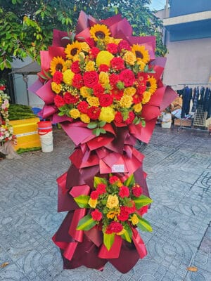 Lẵng hoa đẹp, lẵng hoa chúc mừng, lẵng hoa khai trương, kệ hoa khai trương của shop hoa tươi Tân An - Long An | Tây Ninh LCM 104