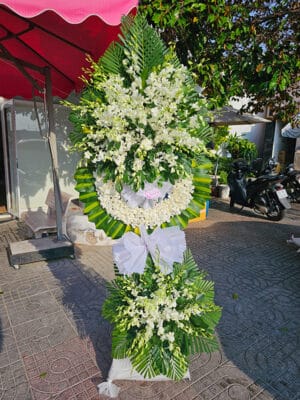 Lẵng hoa tang, lẵng hoa viếng đám ma, lẵng hoa chia buồn của shop hoa tươi Tân An - Long An | tỉnh Tây Ninh LHT-107