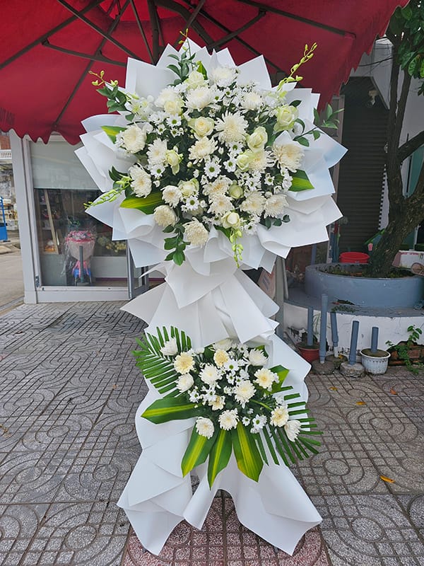 Lẵng Hoa Tang, Lẵng Hoa Viếng Đám Ma, Lẵng Hoa Chia Buồn Của Shop Hoa Tươi Tân An - Long An | Tỉnh Tây Ninh Lht-112