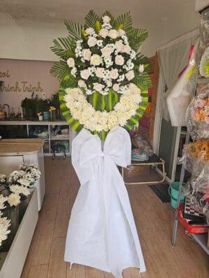 Lẵng hoa tang, lẵng hoa viếng đám ma, lẵng hoa chia buồn của shop hoa tươi Tân An - Long An | tỉnh Tây Ninh LHT-117